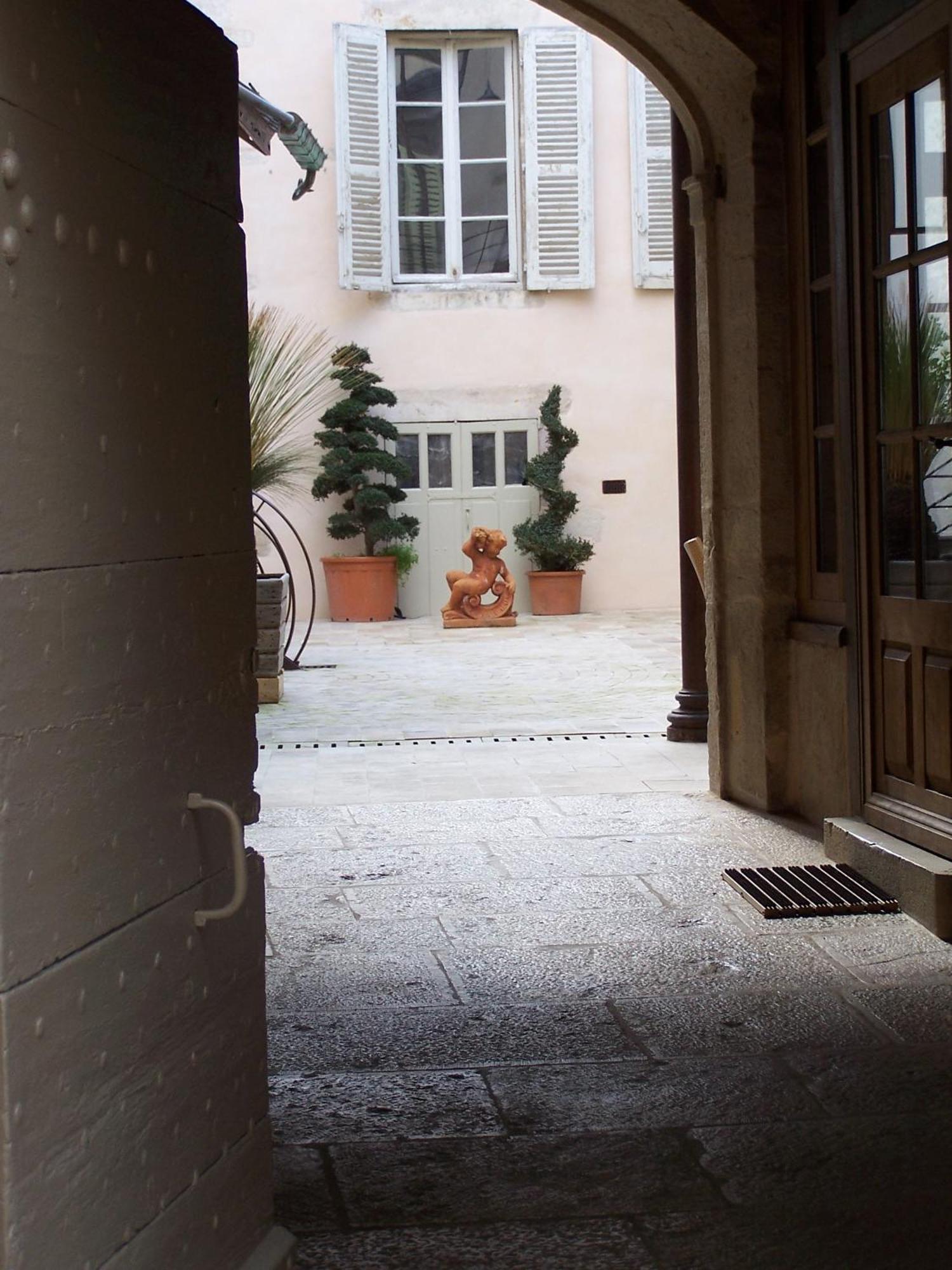 Le Clos Sainte-Marguerite Beaune  Exterior foto